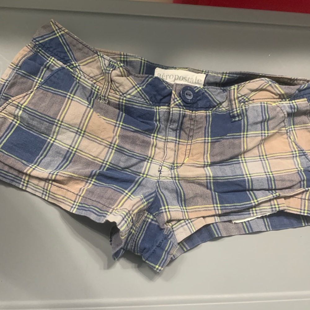 Aeropostale shorts. Size 3/4. Fits small/medium